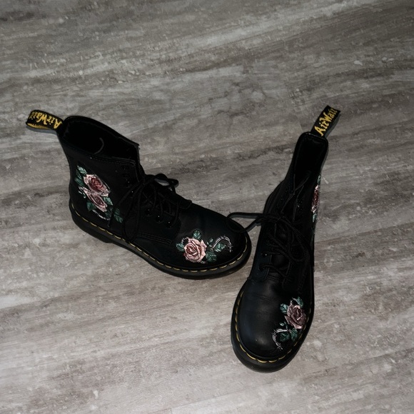 Dr. Martens floral boots - Picture 6 of 9